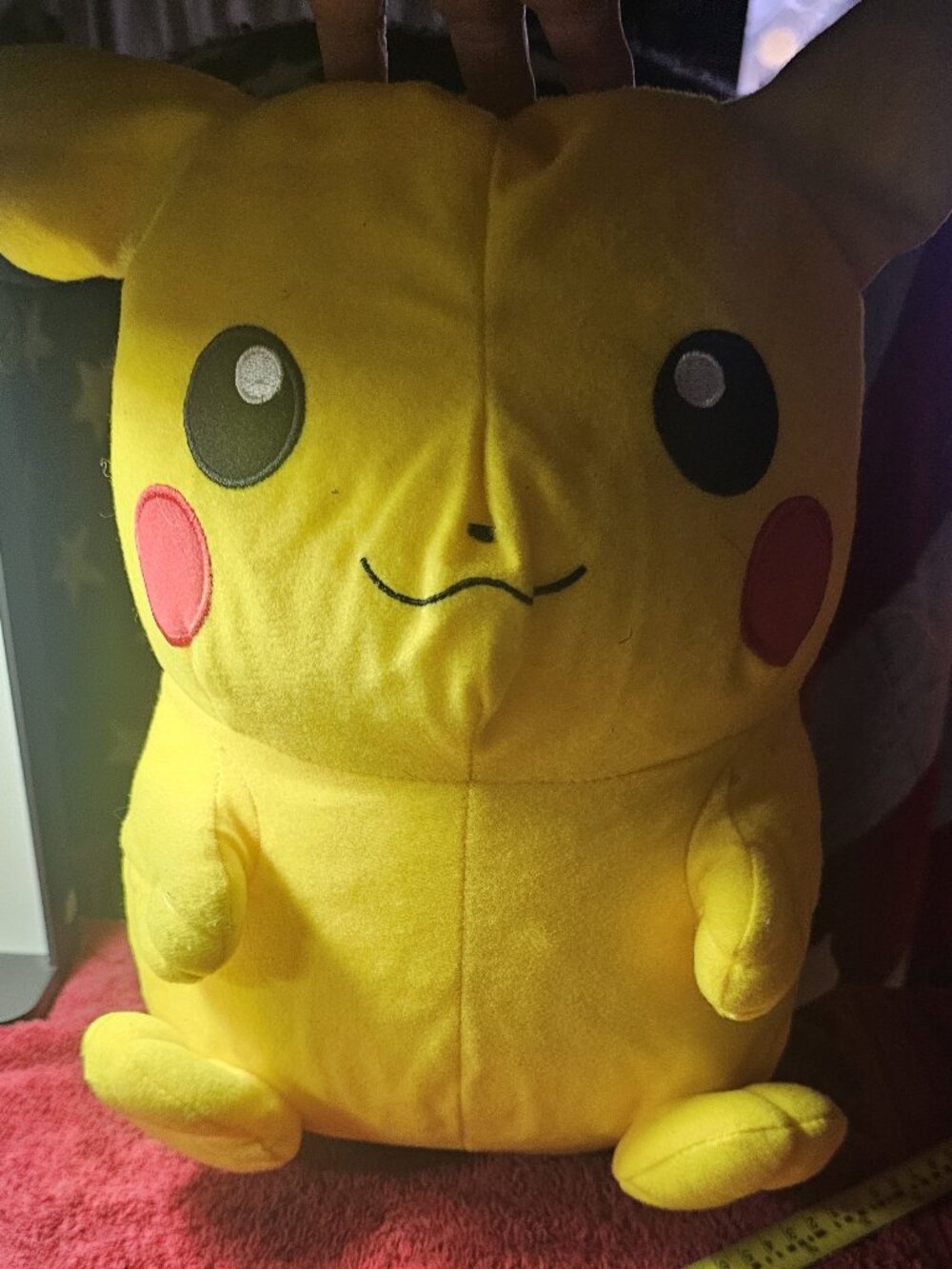 Pokémon - Pikachu Plush Stuffed Toy - Preowned
